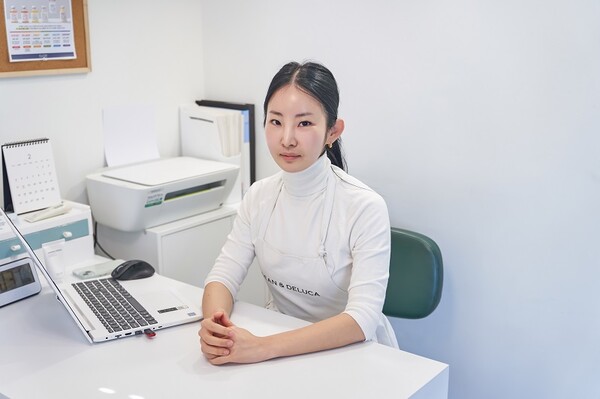 리유에스테틱 이미지